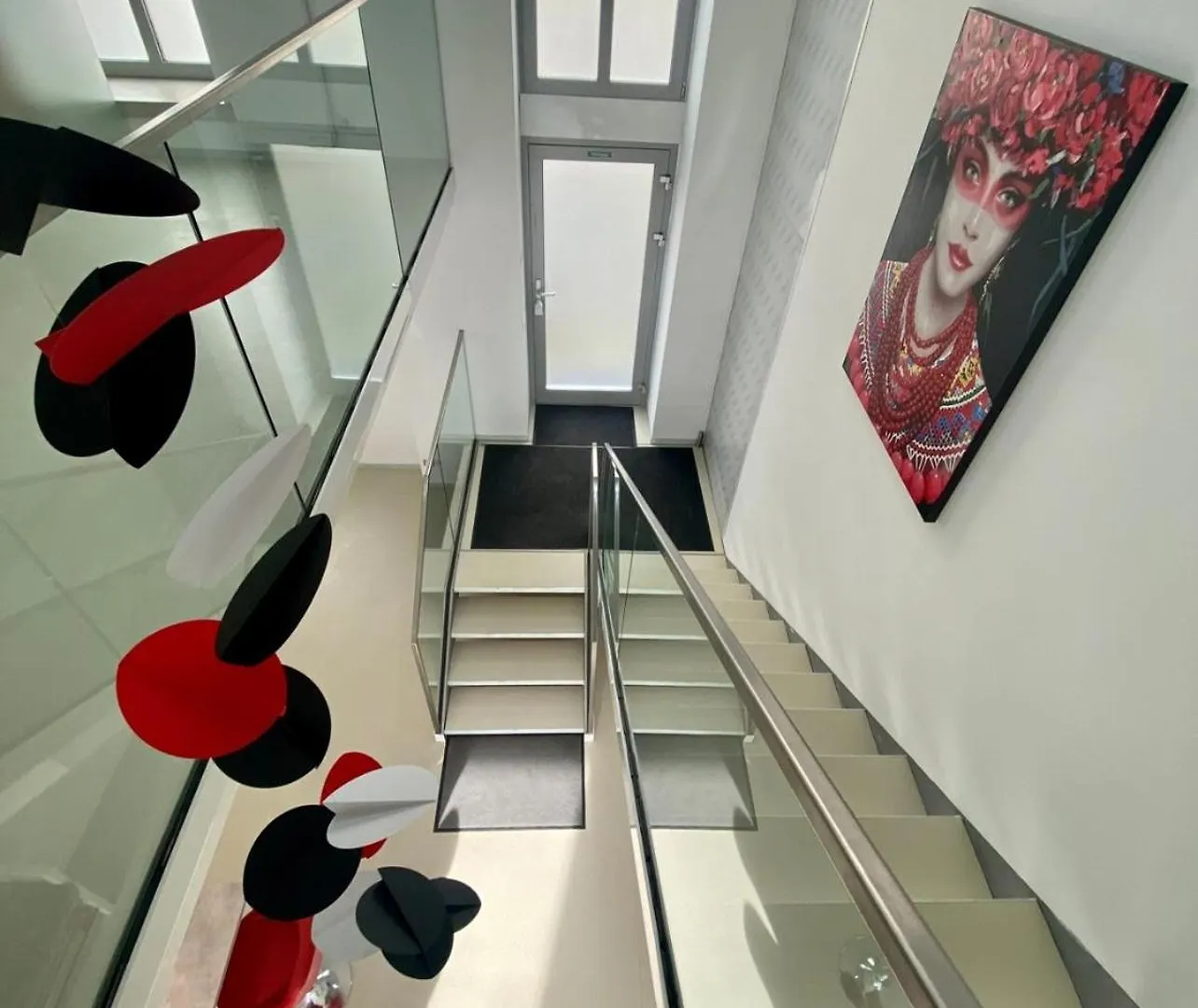 Loft With Pool Table, Kitchen Island & Gallery Berlin