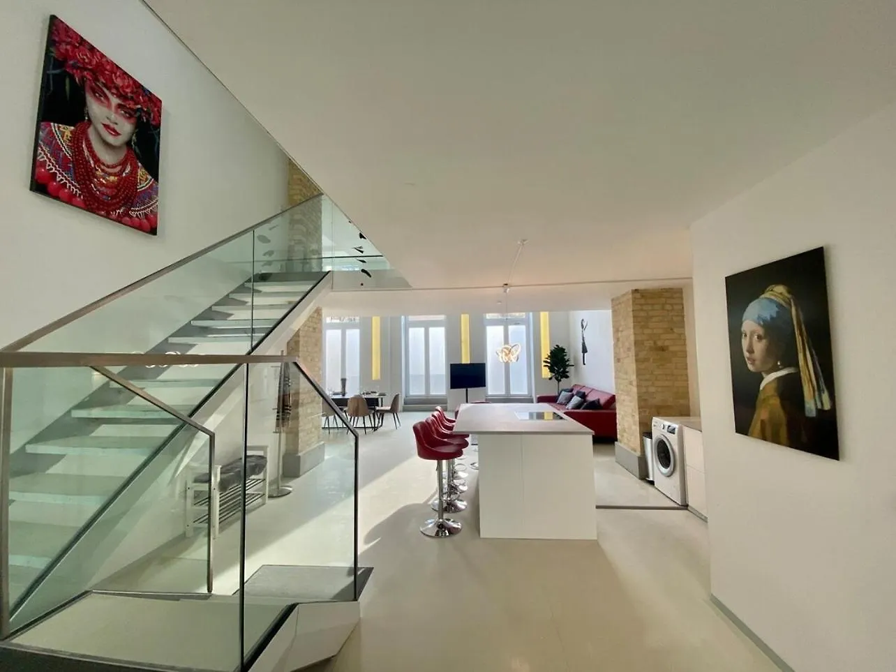 Lejlighed Loft With Pool Table, Kitchen Island & Gallery Berlin