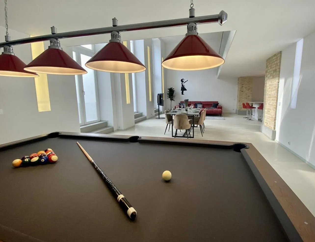 Lejlighed Loft With Pool Table, Kitchen Island & Gallery Berlin Tyskland
