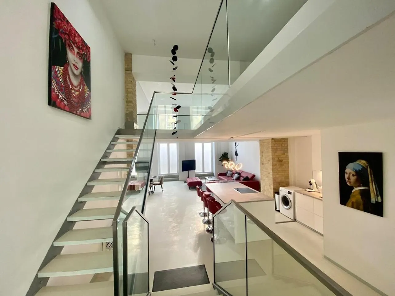 Apartment Loft With Pool Table, Kitchen Island & Gallery Berlin