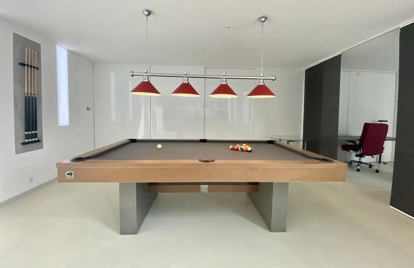 Loft With Pool Table, Kitchen Island & Gallery Berlin Germany
